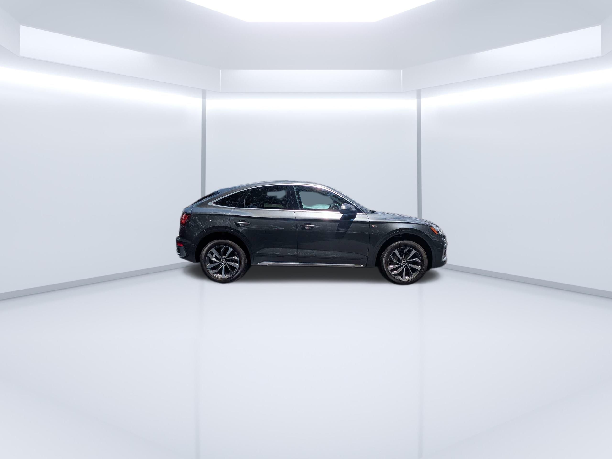 Audi 2023 Q5 Sportback 45 S line Premium quattro
