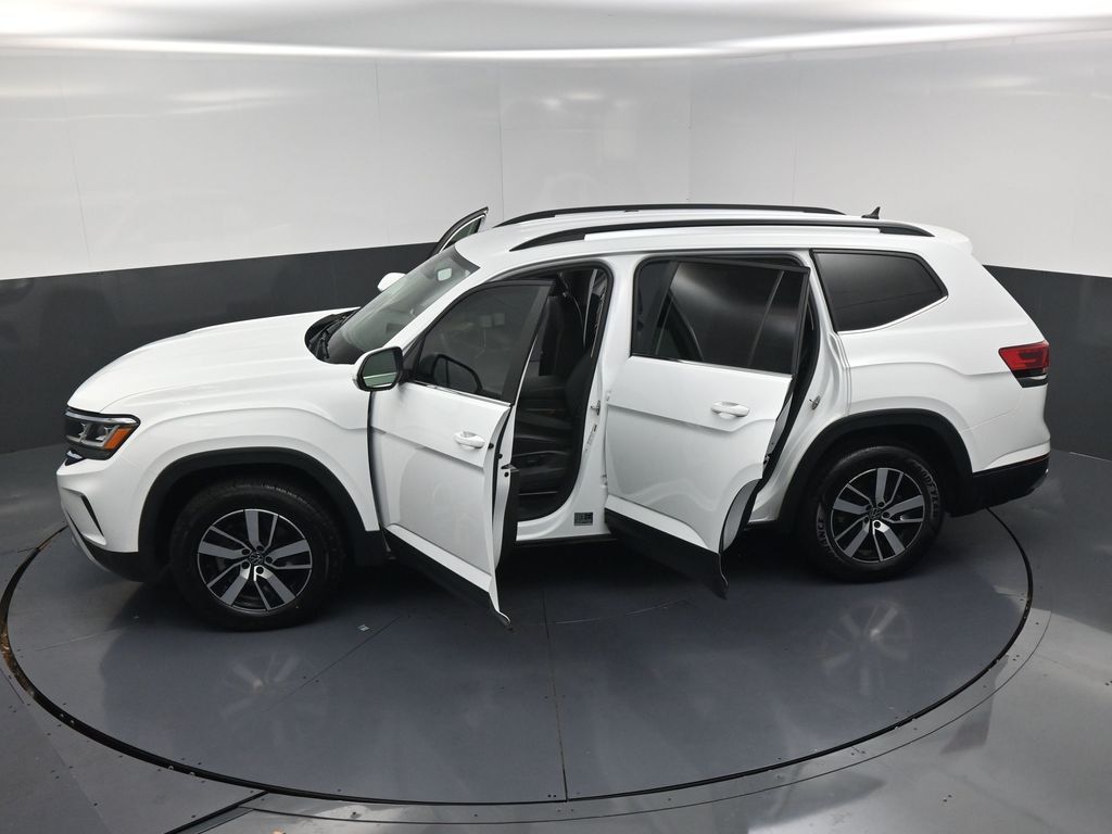 2022 Volkswagen Atlas 2.0T SE White at Wharton Ford