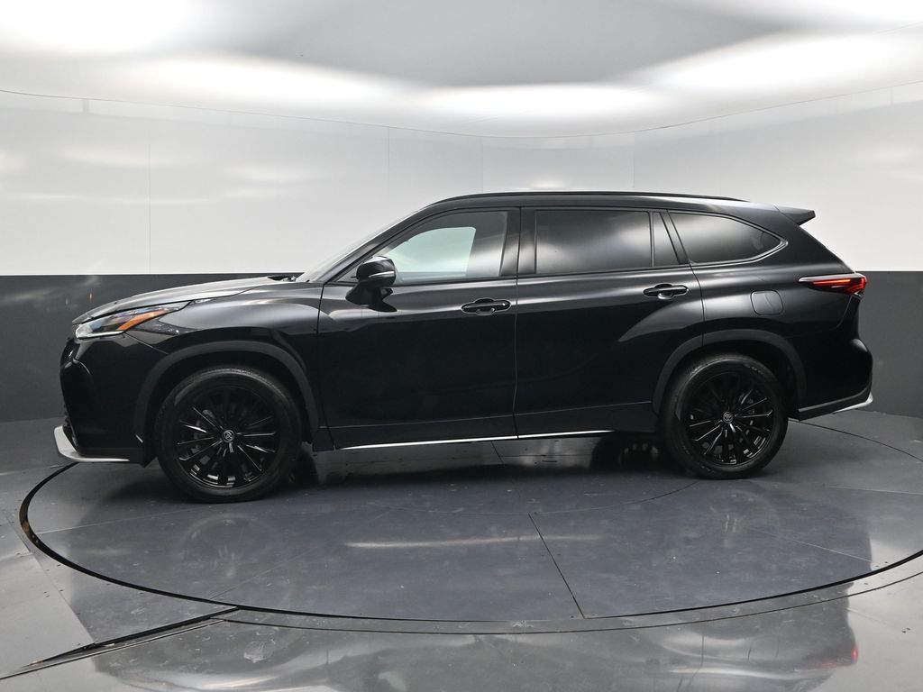2025 Toyota Highlander XSE Black at Classic Toyota Galveston
