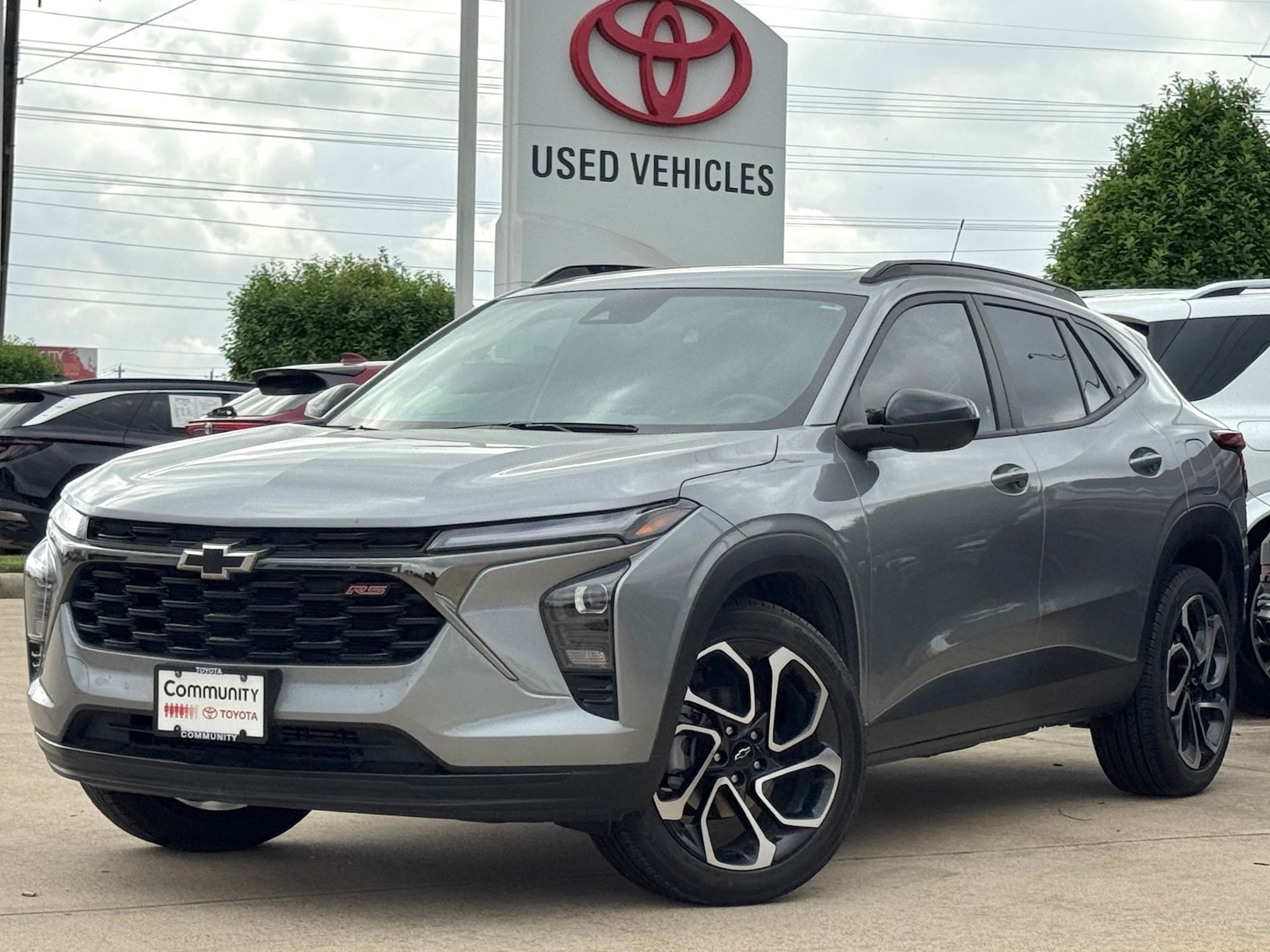 2025 Chevrolet Trax 2RS Gray at Classic Elite Chevrolet Sugar Land