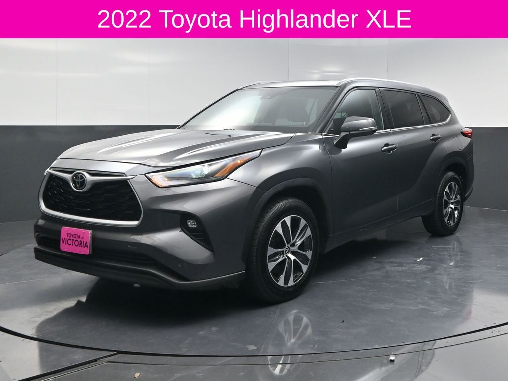 2022 Toyota Highlander XLE Gray at Gullo Toyota