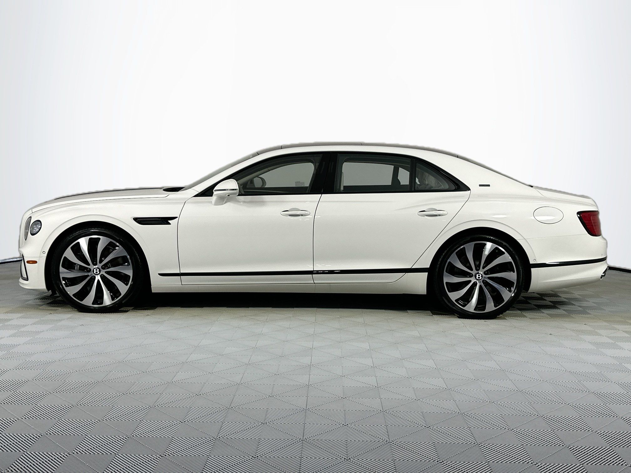 new 2025 Bentley Flying Spur car