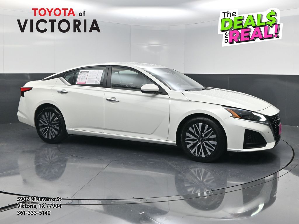 2023 Nissan Altima 2.5 SV - 0