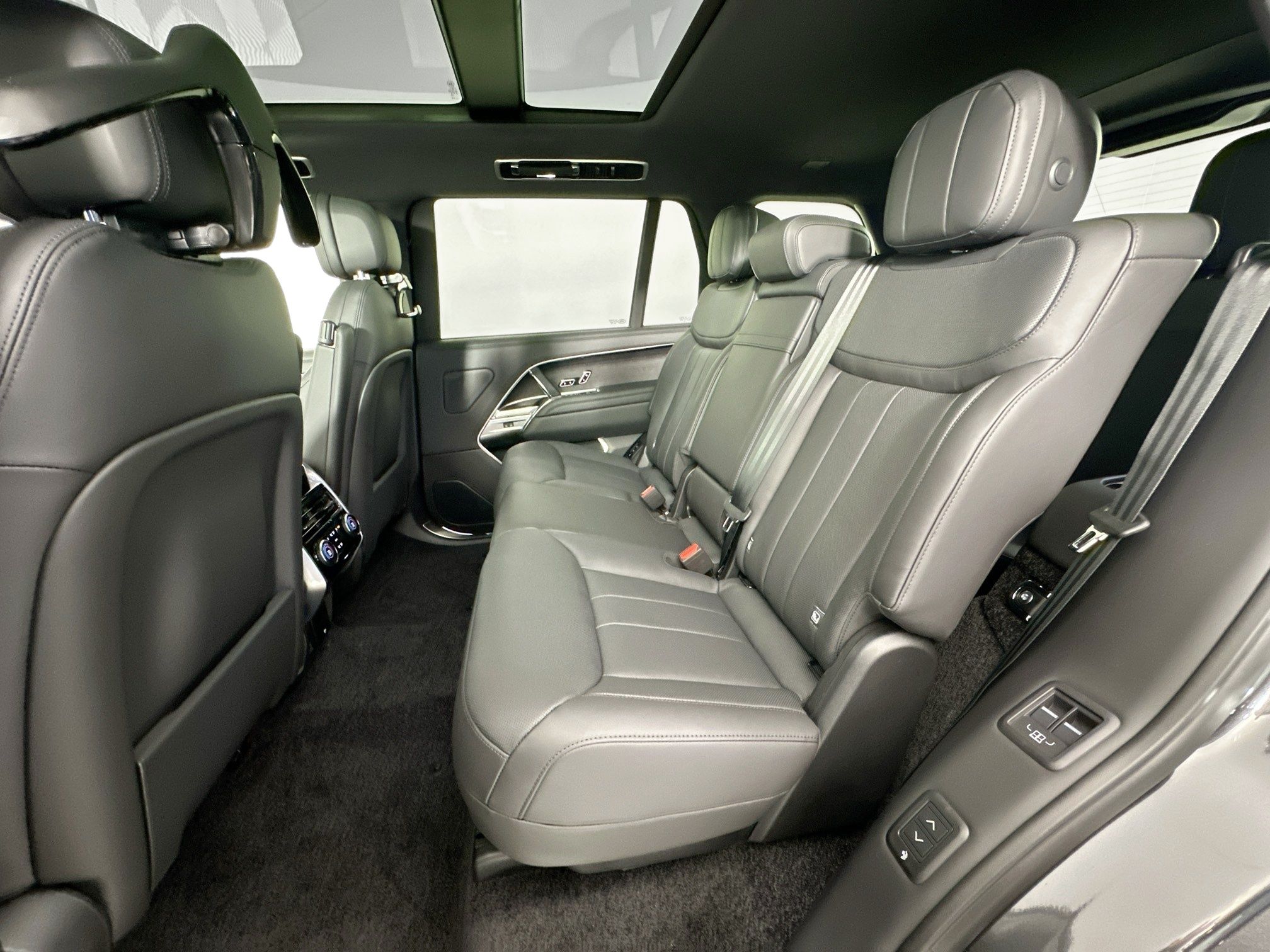 new 2026 Land Rover Range Rover car, priced at $136,965