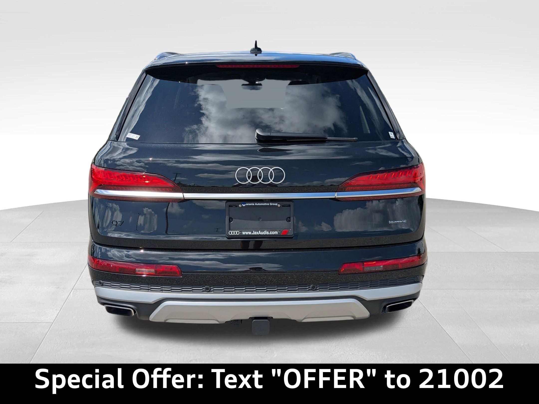 2025 Audi Q7 55 Premium Plus photo 4