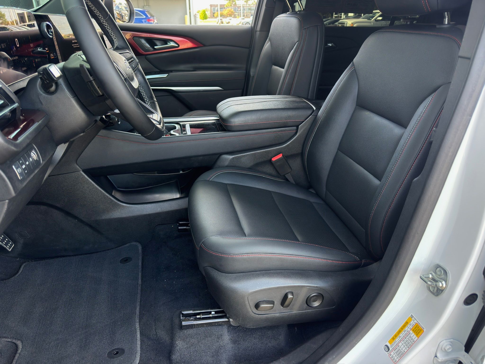2024 Chevrolet Traverse Z71 White at Classic Elite Chevrolet Sugar Land