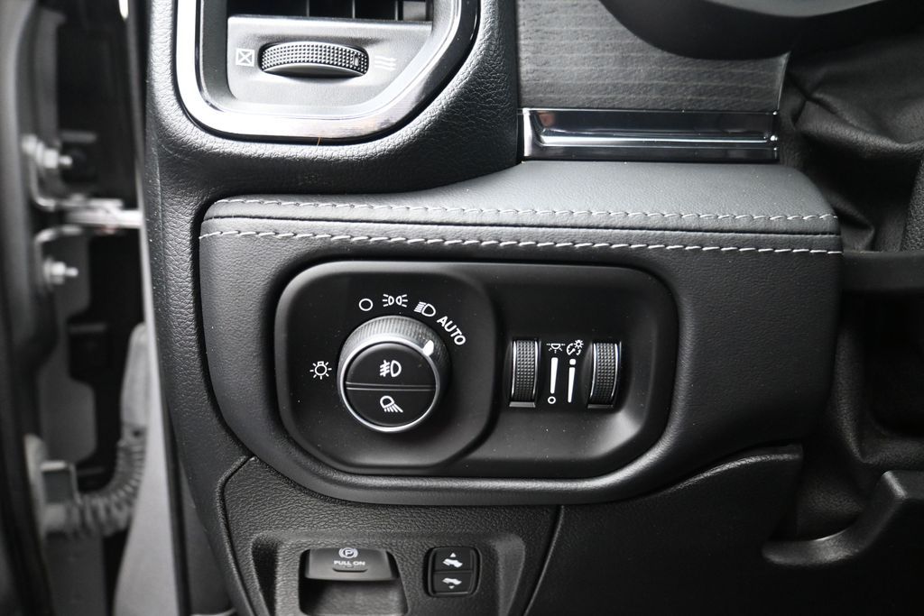 2022 Ram 1500 Limited - 9