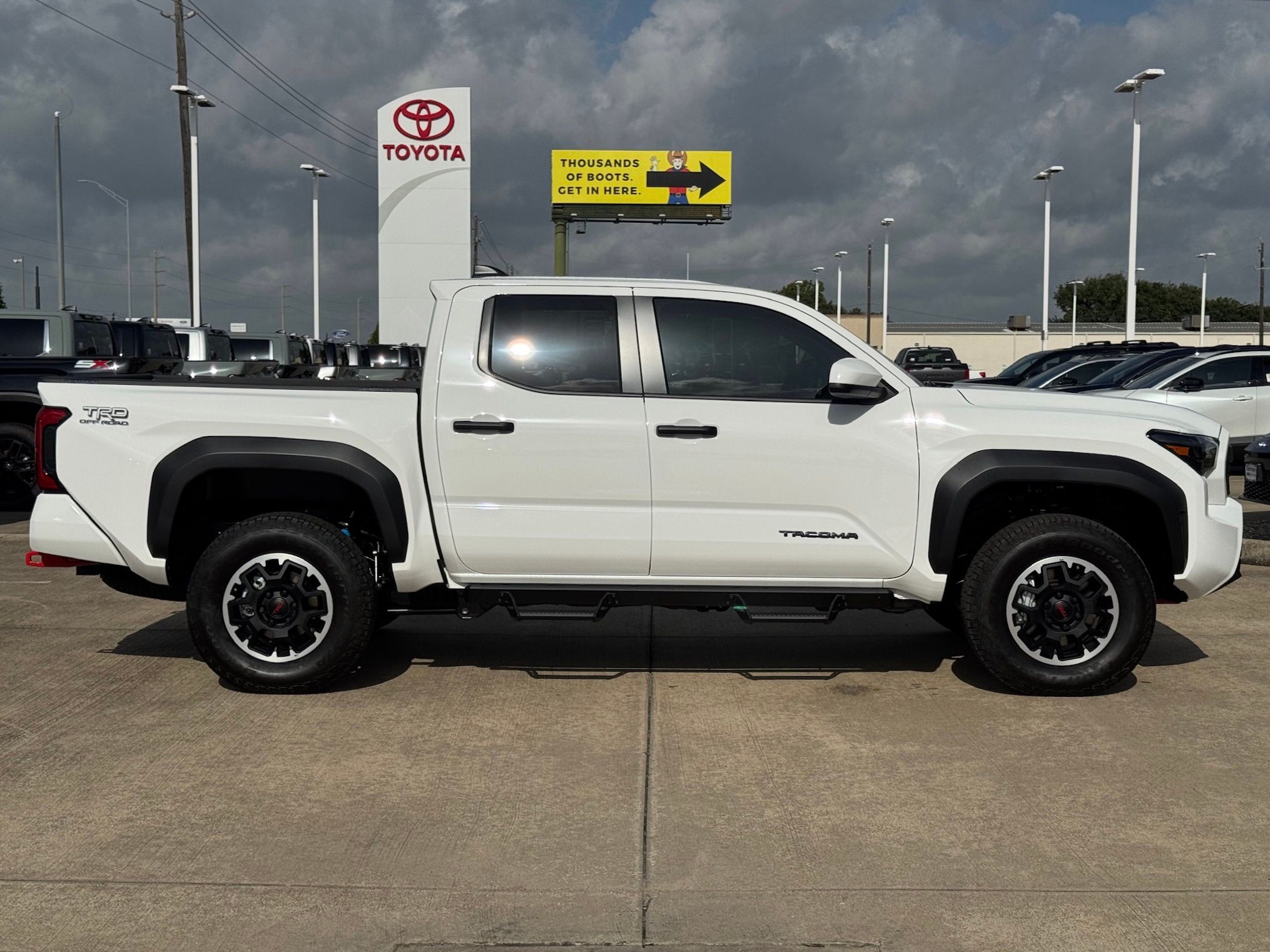 2026 Toyota Tacoma TRD Off-Road - 8