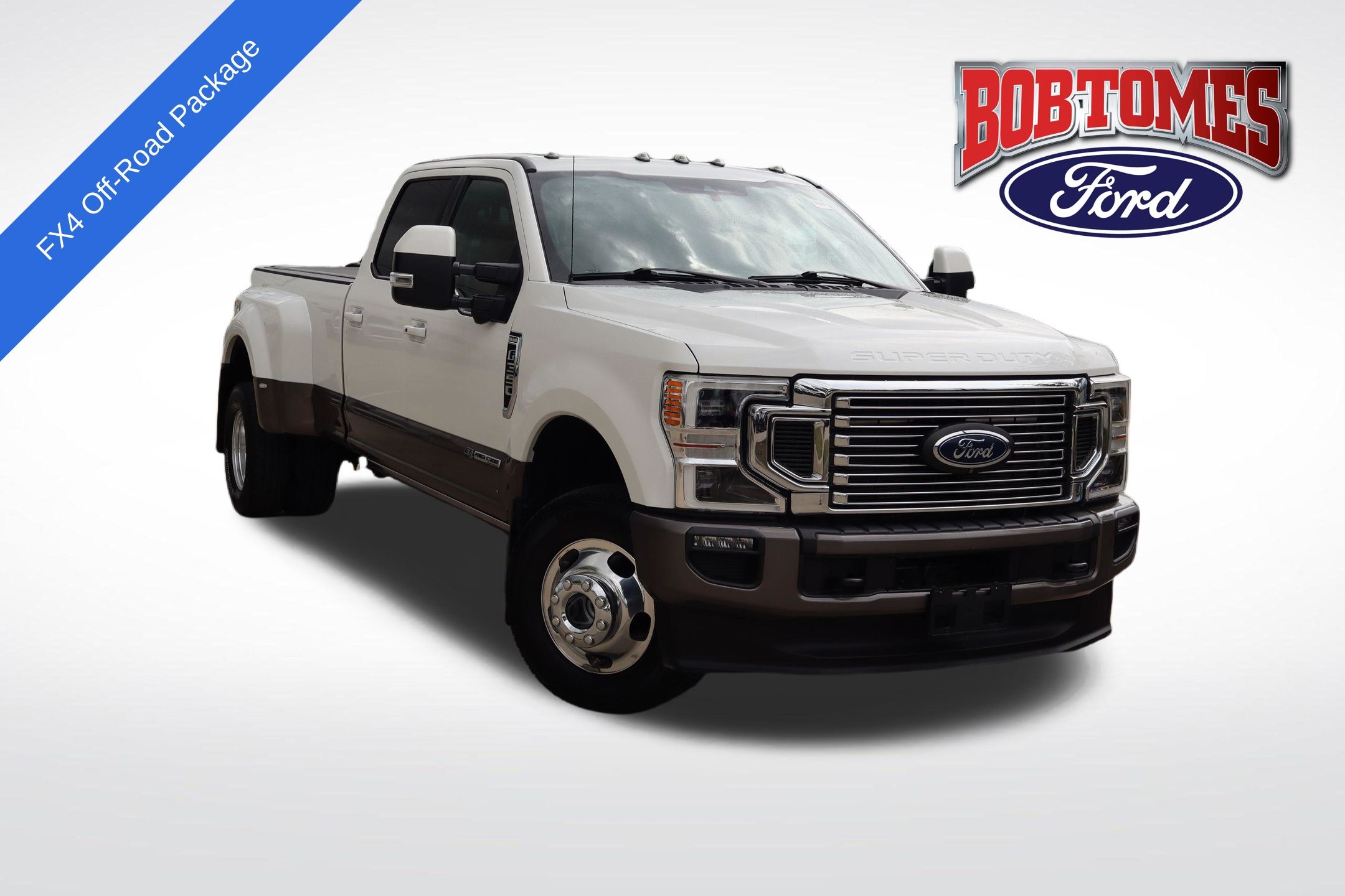 White 2021 Ford F-350 Super Duty King Ranch Crew Cab LB DRW 4WD Pickup Truck Four-Wheel Drive Automatic