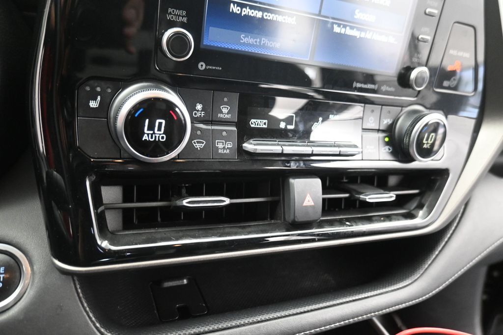 2020 Toyota Highlander XLE Black at Emmons Autoplex