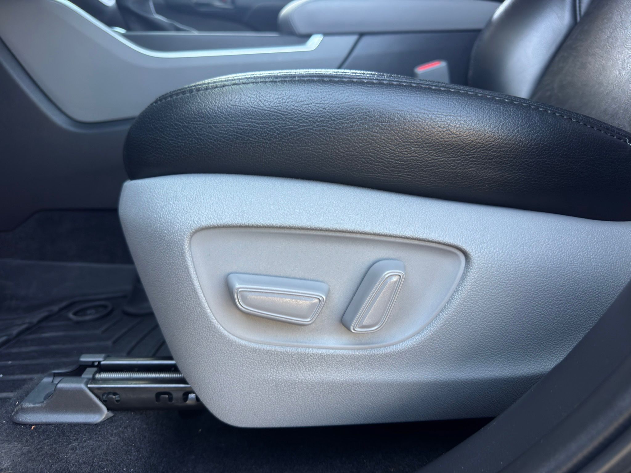 2023 Toyota Highlander LE Black at Don McGill Toyota