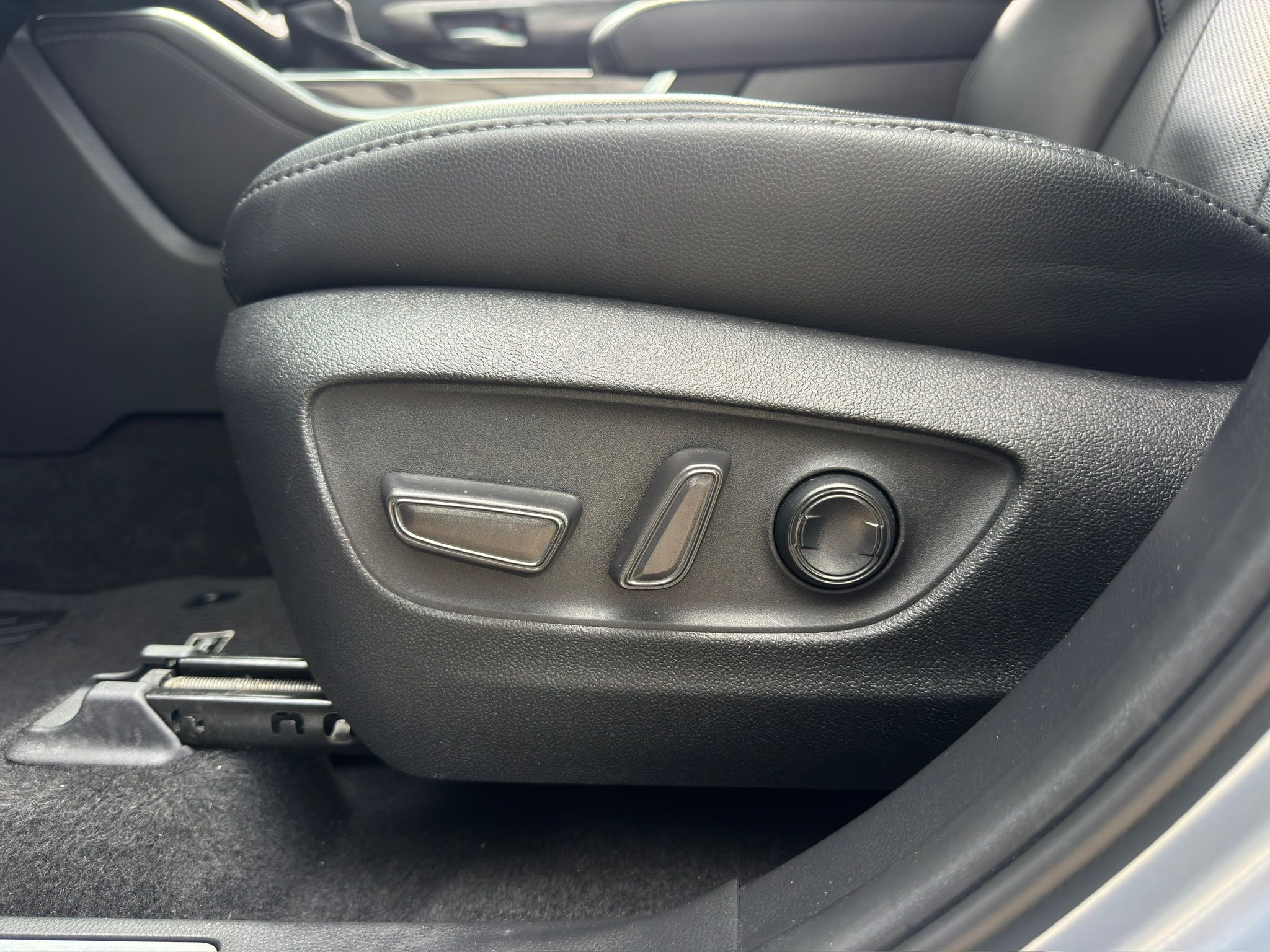 2024 Toyota Highlander Limited  at Bravo Nissan