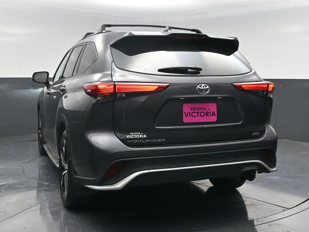 2021 Toyota Highlander XSE Gray at Autostrade