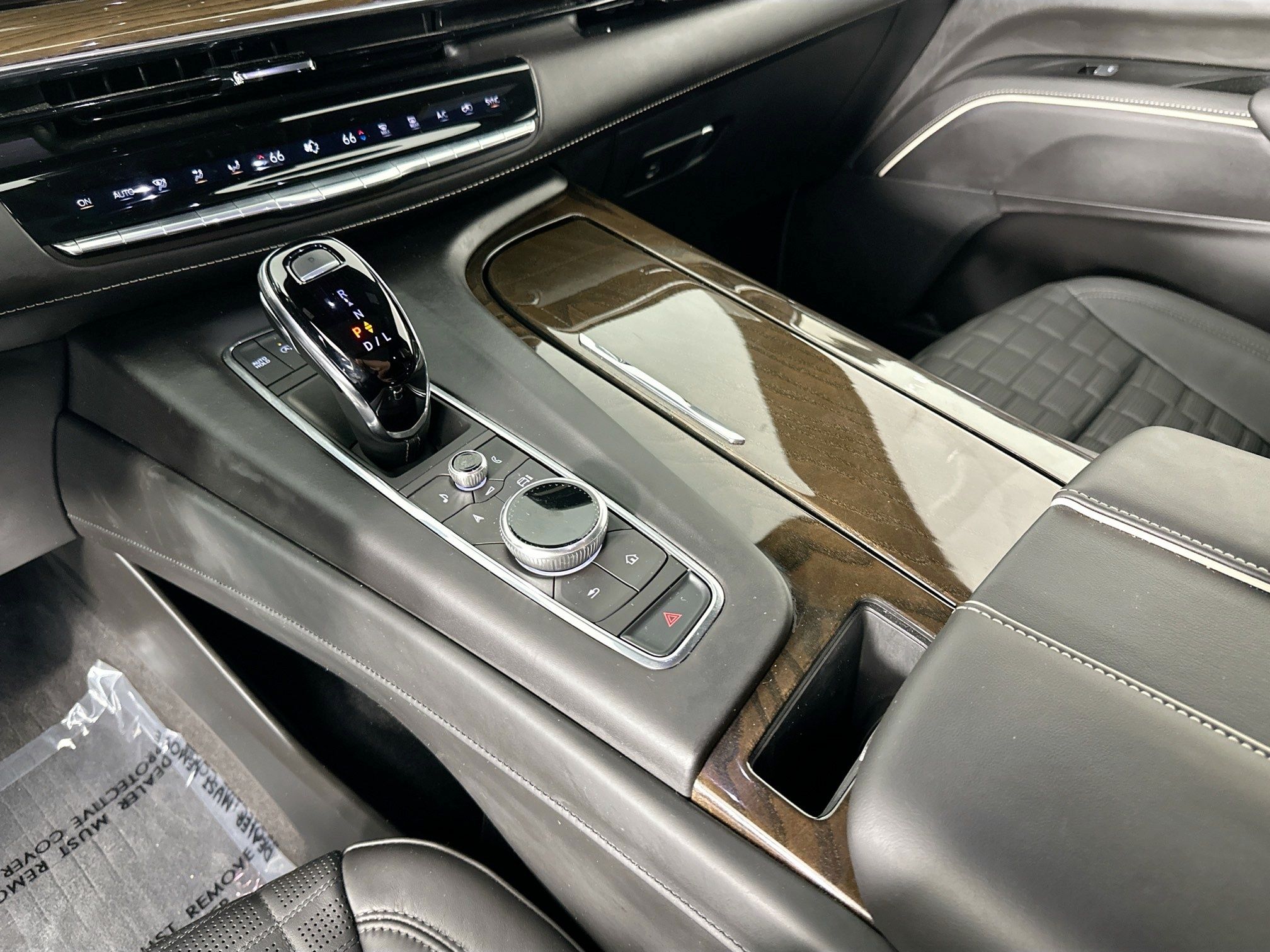 used 2024 Cadillac Escalade ESV car, priced at $88,998