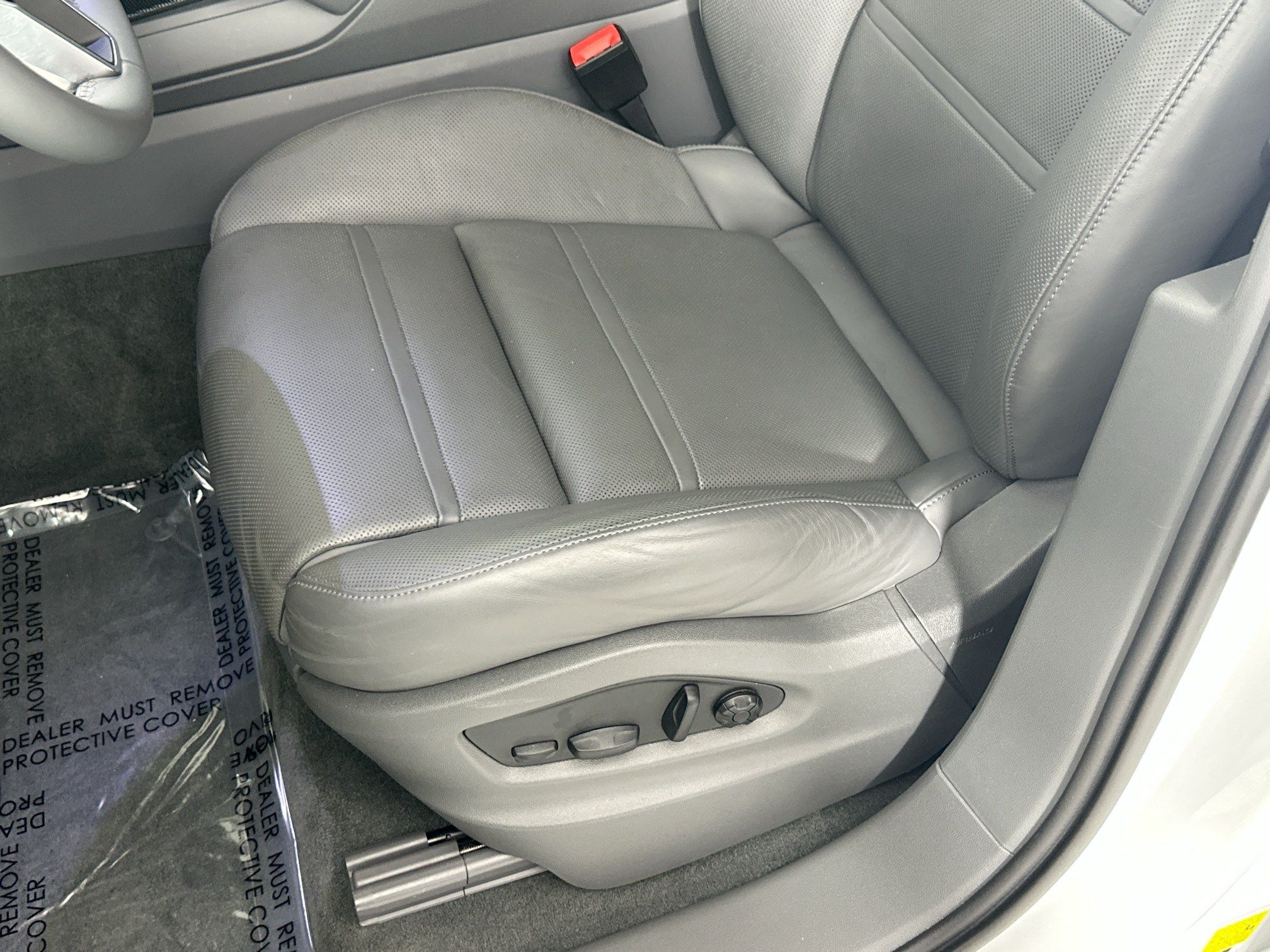 used 2023 Porsche Cayenne car, priced at $66,998