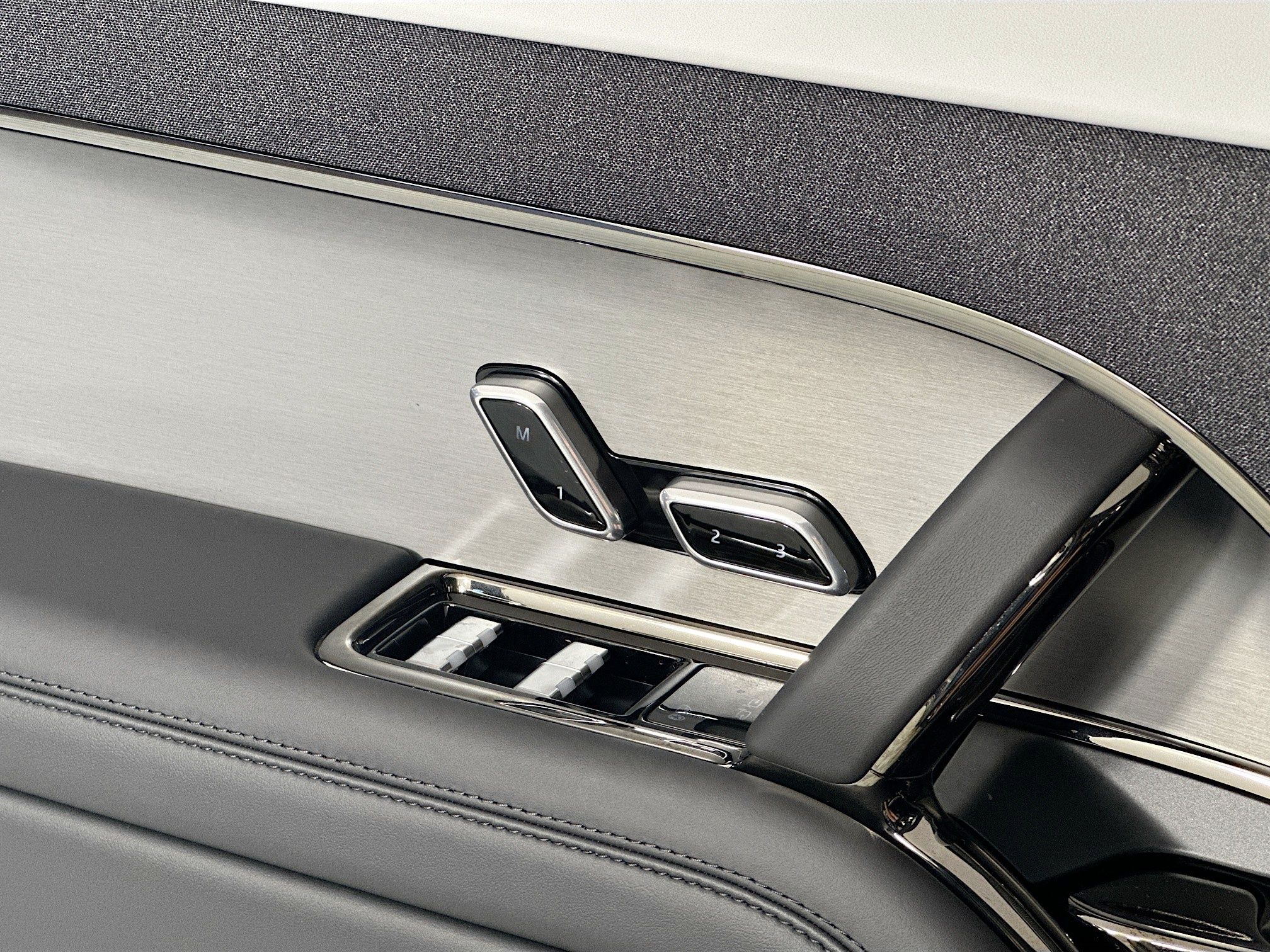 new 2026 Land Rover Range Rover Sport car, priced at $102,305