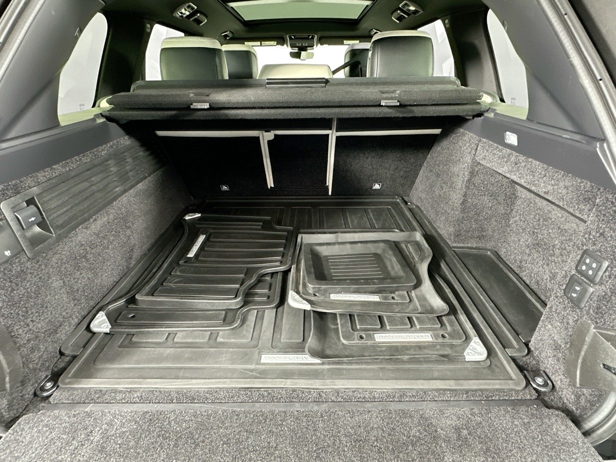 used 2019 Land Rover Range Rover car, priced at $49,995