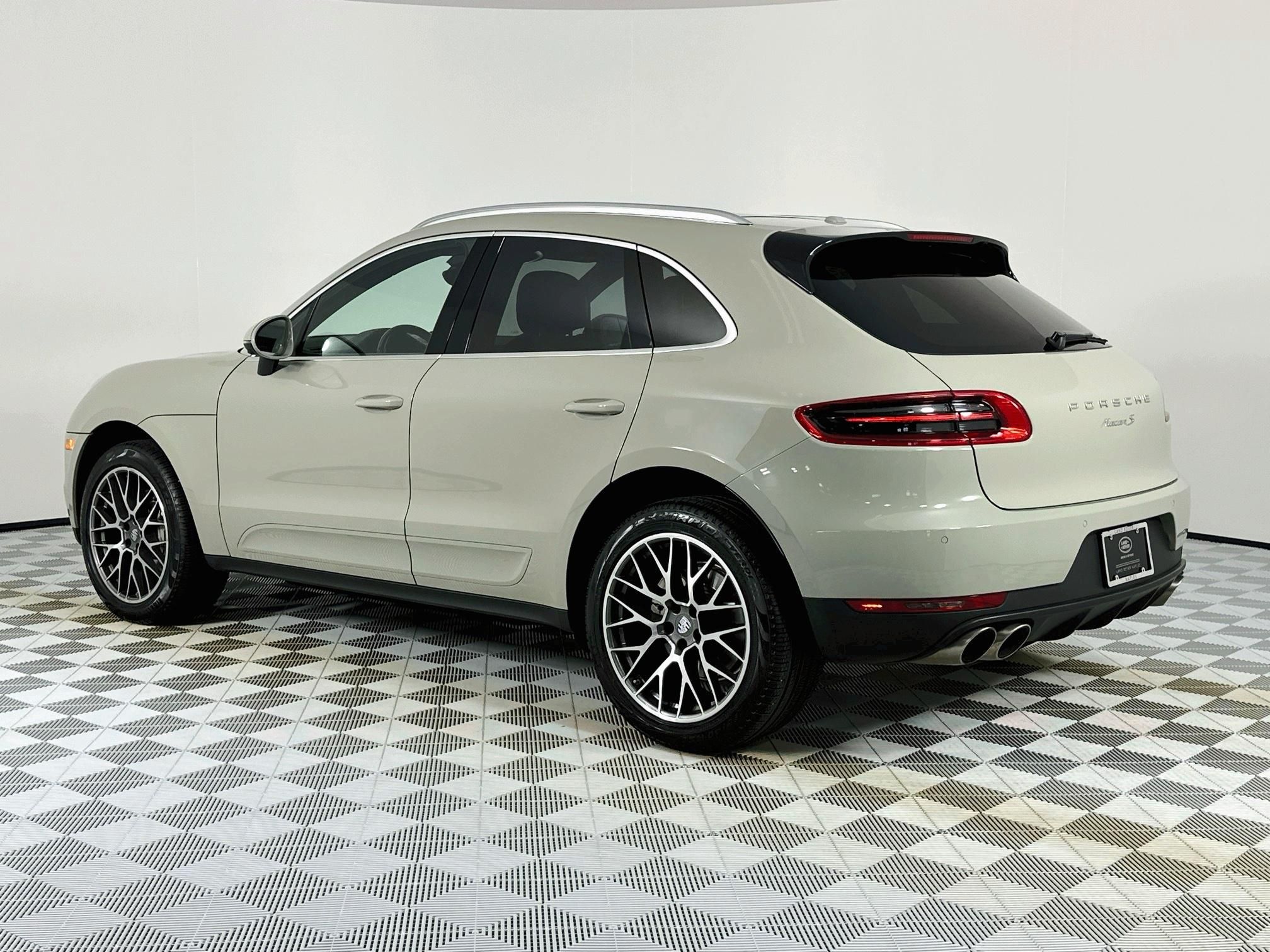 used 2018 Porsche Macan car