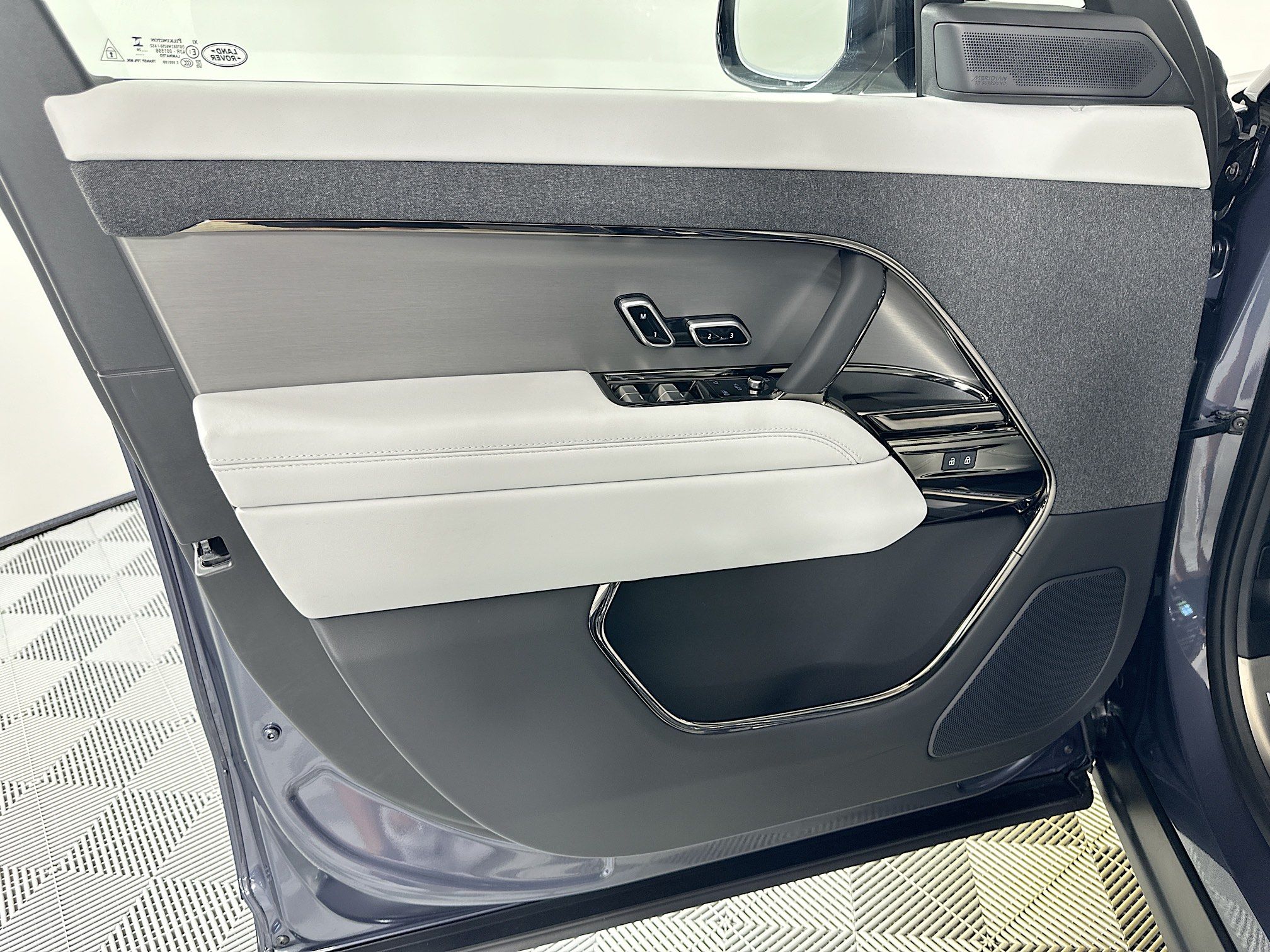 new 2026 Land Rover Range Rover Sport car, priced at $93,435