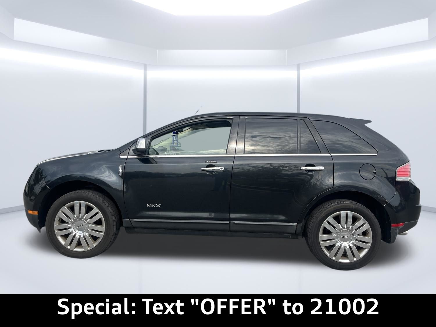 Used 2010 Lincoln MKX Base with VIN 2LMDJ8JC6ABJ18754 for sale in Jacksonville, FL