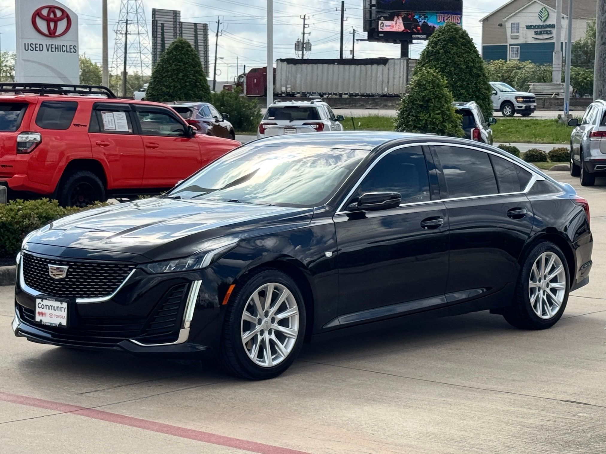 2023 Cadillac CT5 Luxury - 9