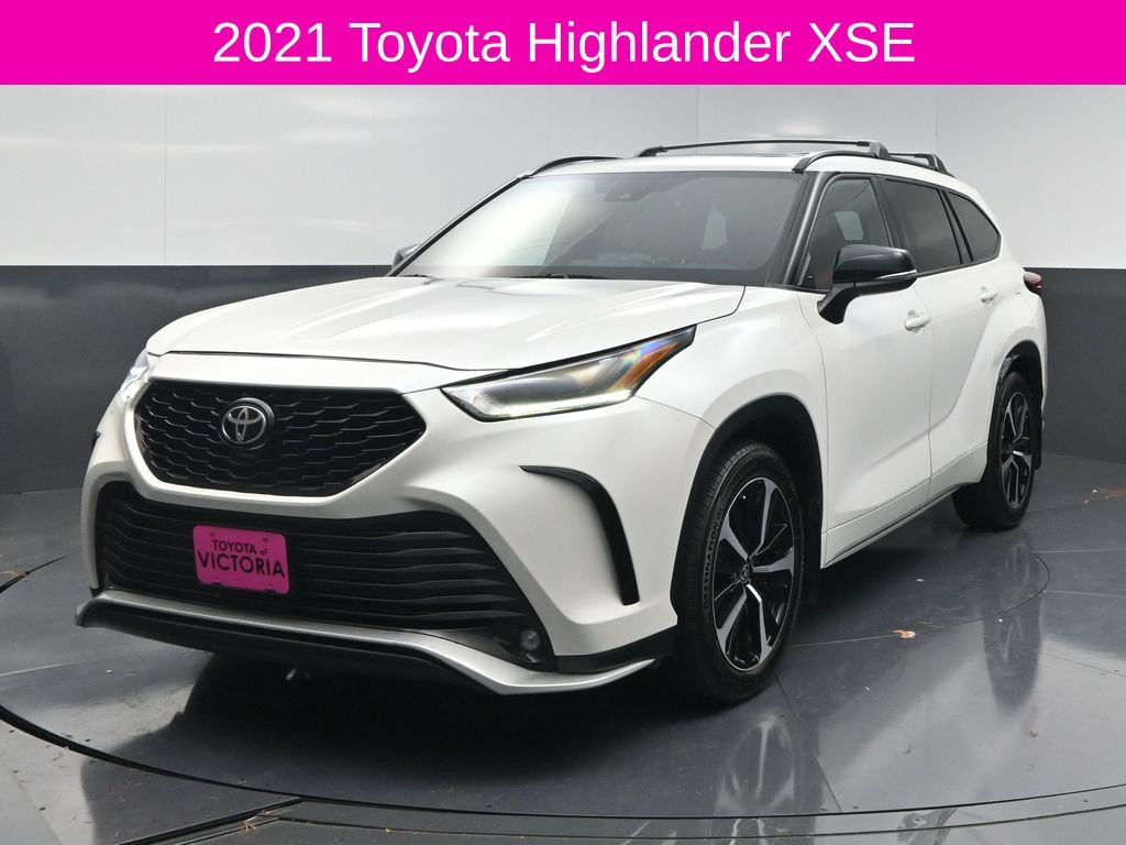 2021 Toyota Highlander XSE White at Autostrade