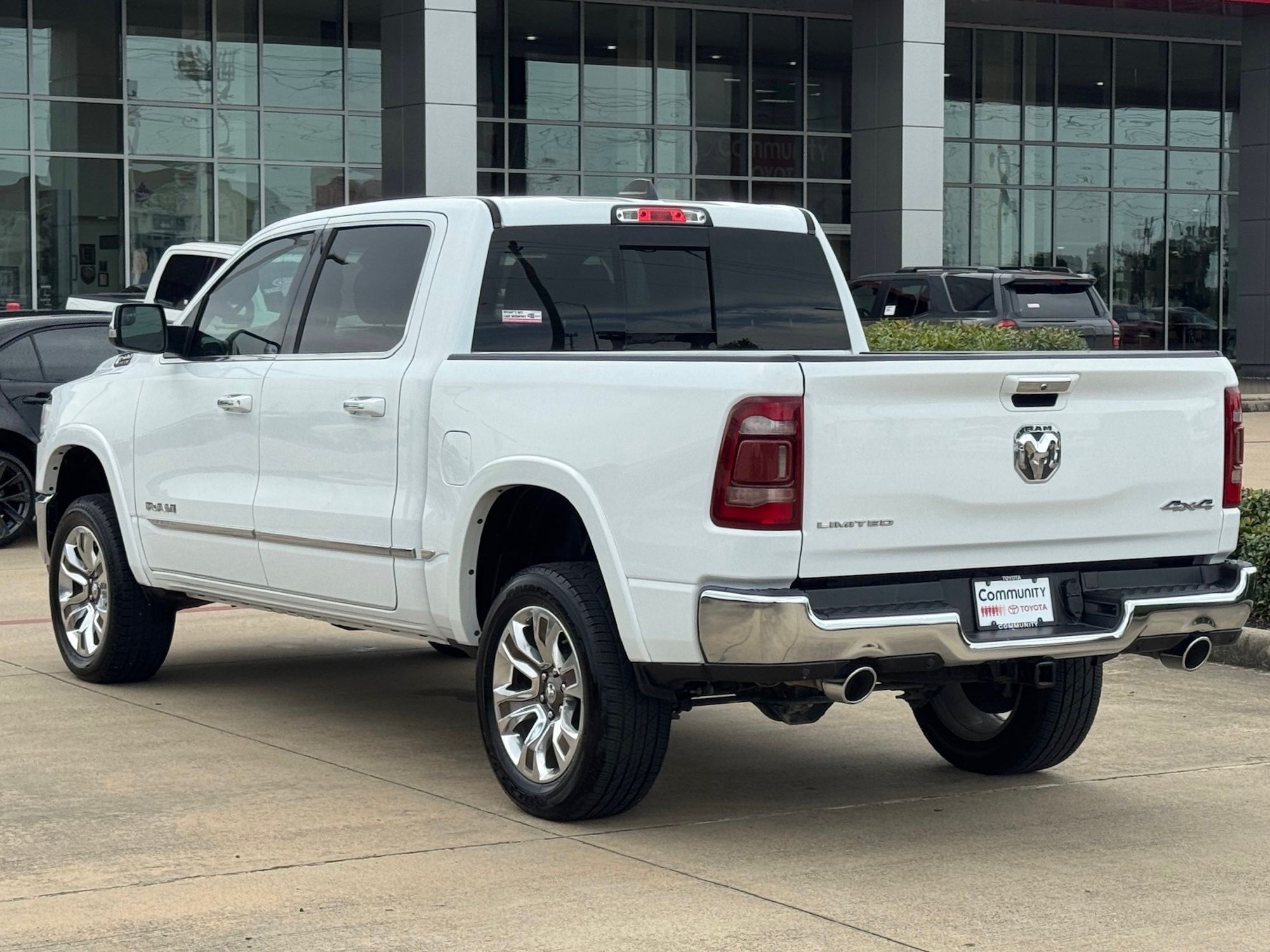2022 Ram 1500 Limited White at Bayshore Chrysler Jeep Dodge Ram