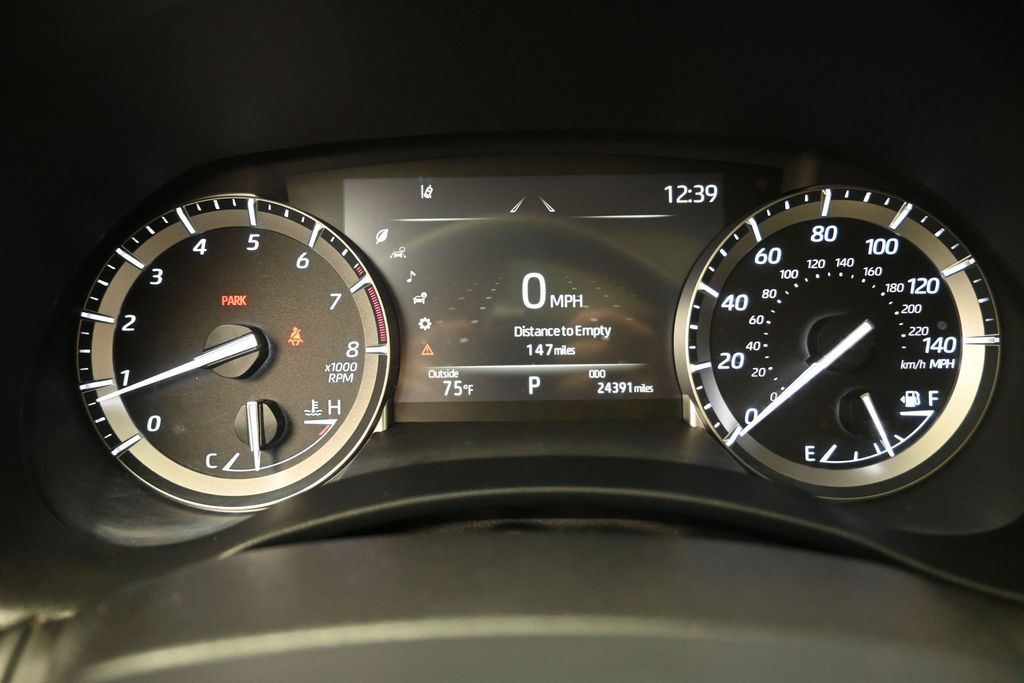 2022 Toyota Highlander XLE Red at Victoria Chrysler Dodge Jeep Ram