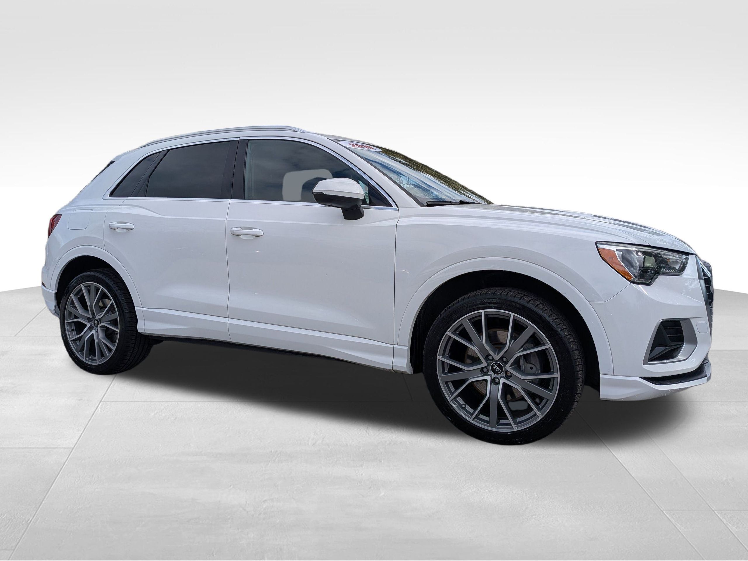 2019 Audi Q3 Premium