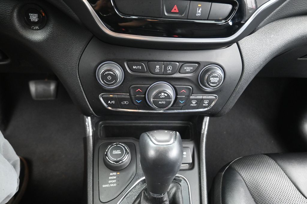 2022 Jeep Cherokee Limited Black at Community Toyota