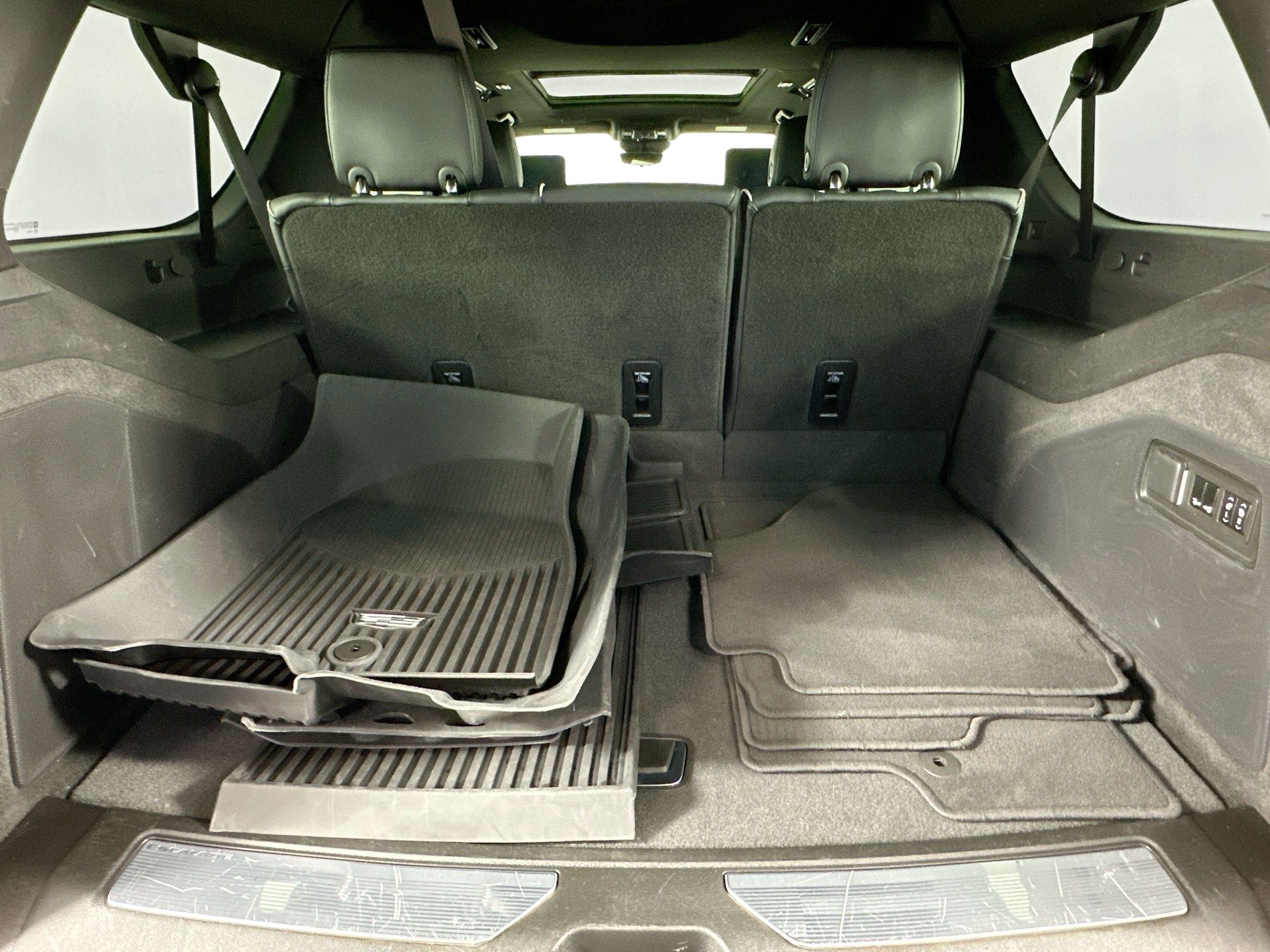 used 2024 Cadillac Escalade ESV car, priced at $89,998