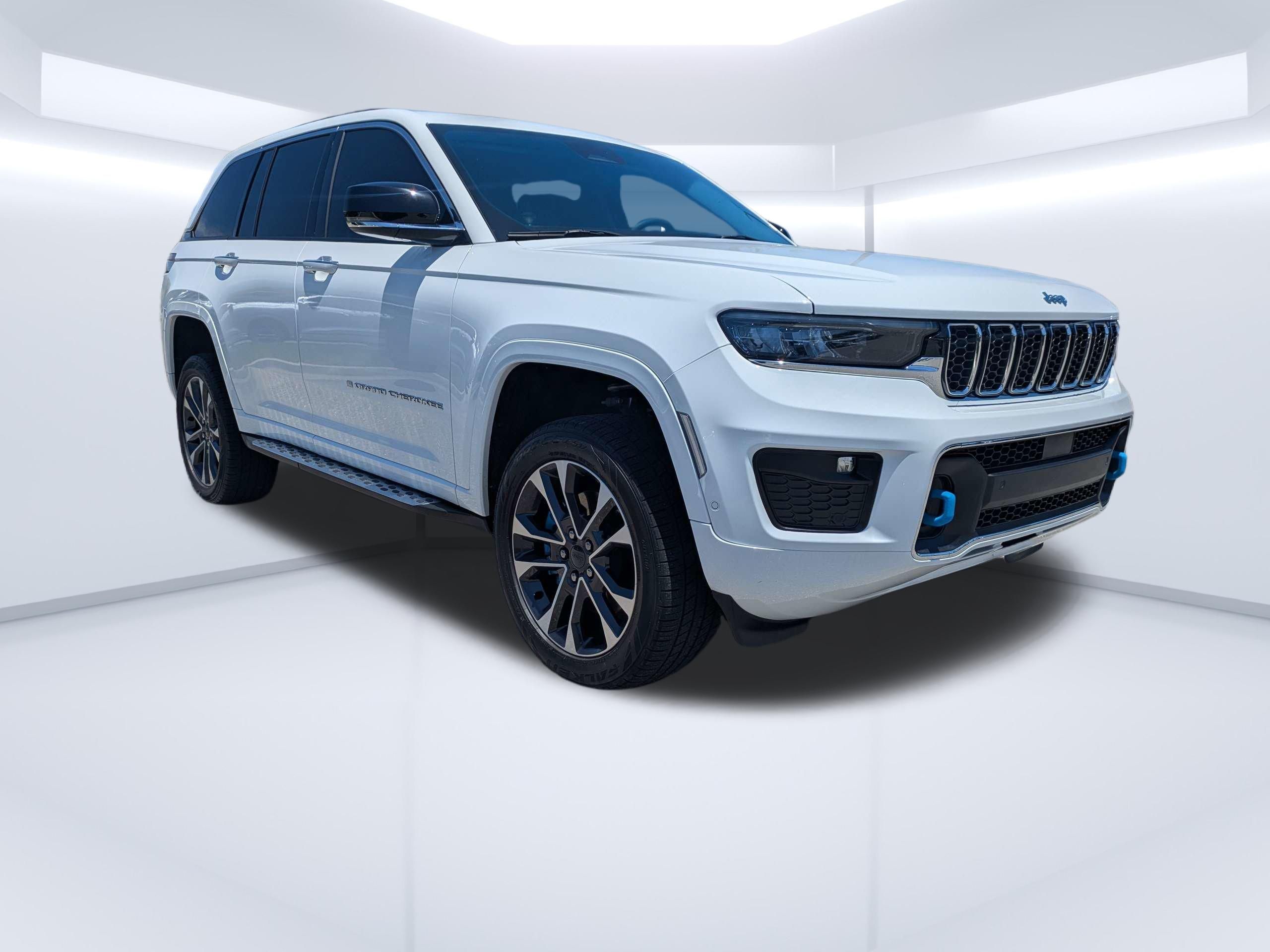 2022 Jeep Grand Cherokee Overland 4xe 4x4's photo