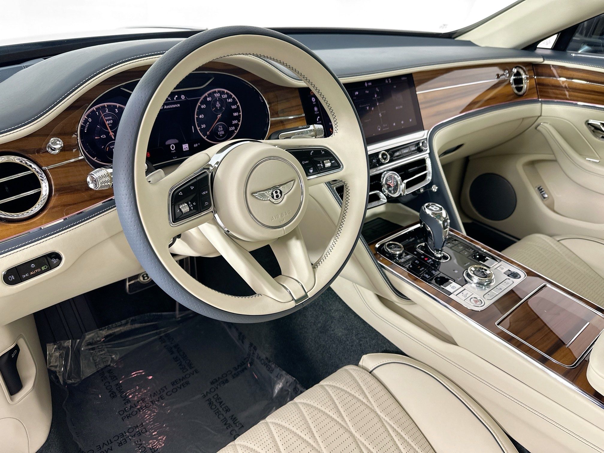 used 2022 Bentley Flying Spur Hybrid car, priced at $189,998