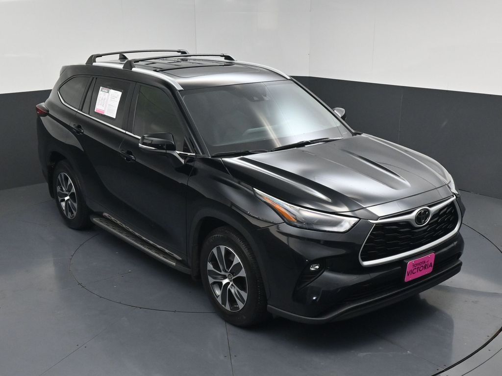 2024 Toyota Highlander XLE Black at Don McGill Toyota