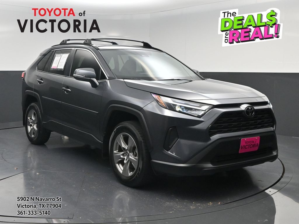 2025 Toyota RAV4 XLE FWD