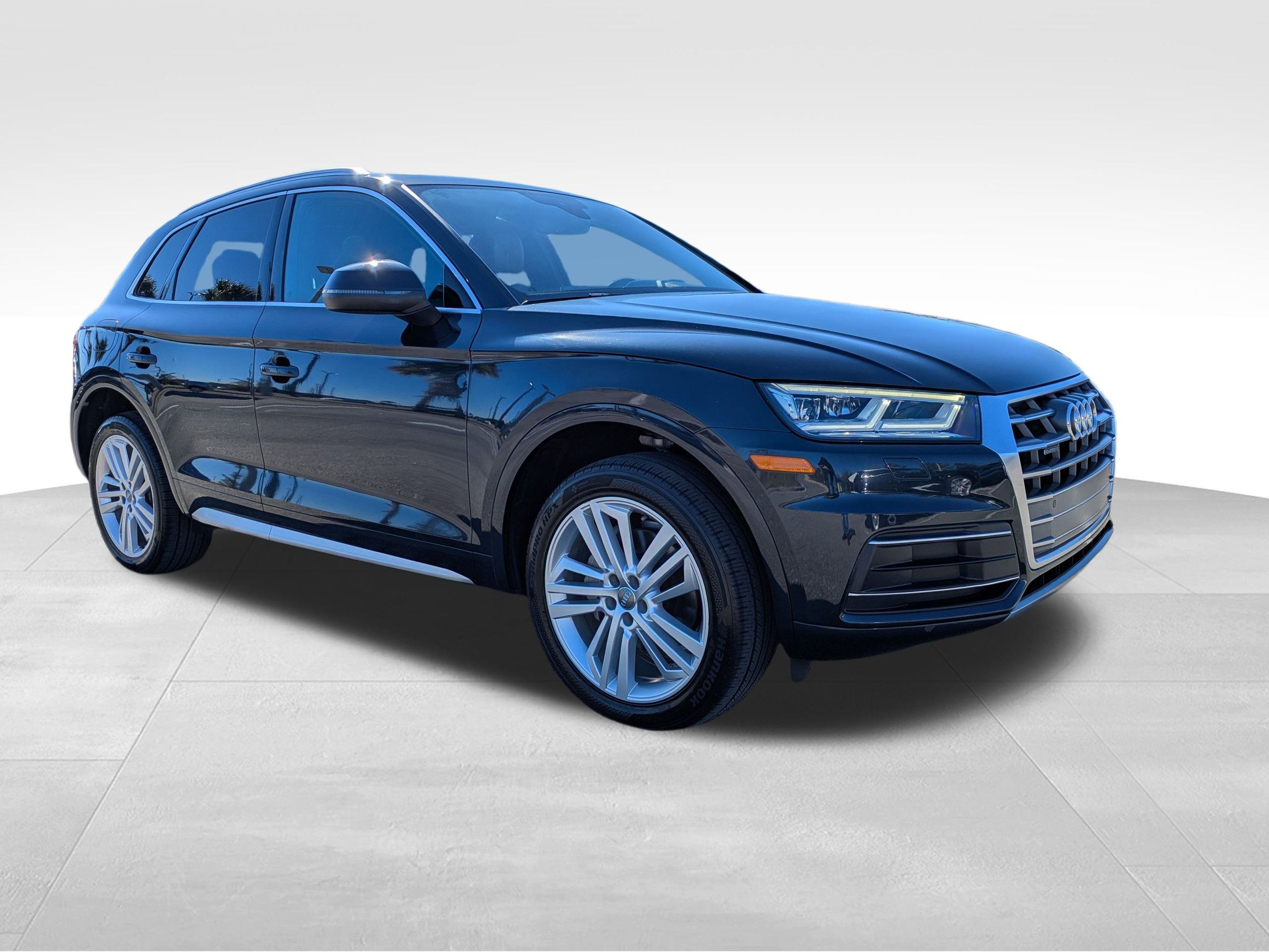 2018 Audi Q5 Premium Plus's photo