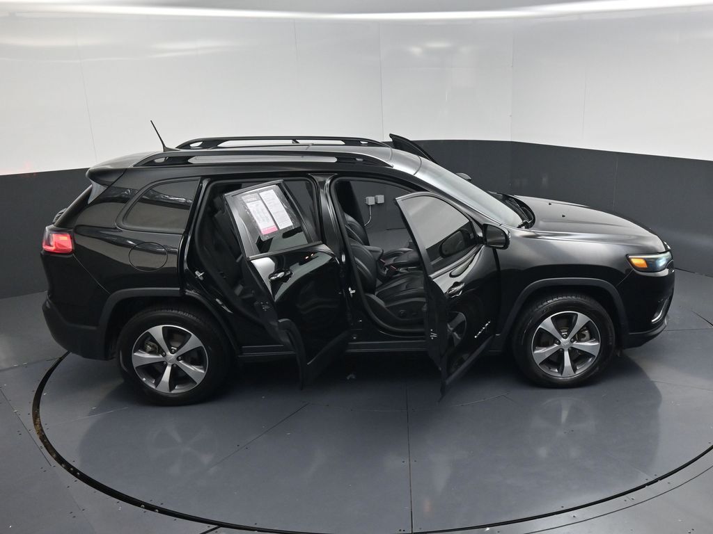 2022 Jeep Cherokee Limited Black at Community Toyota