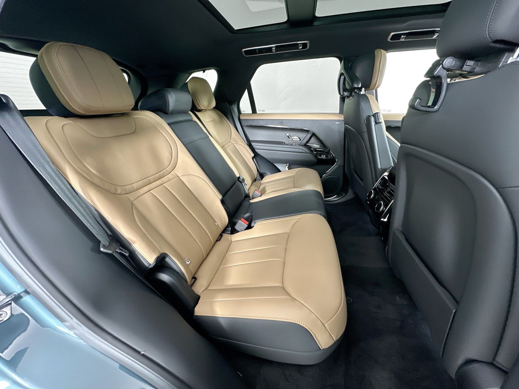 new 2026 Land Rover Range Rover Sport car, priced at $103,165