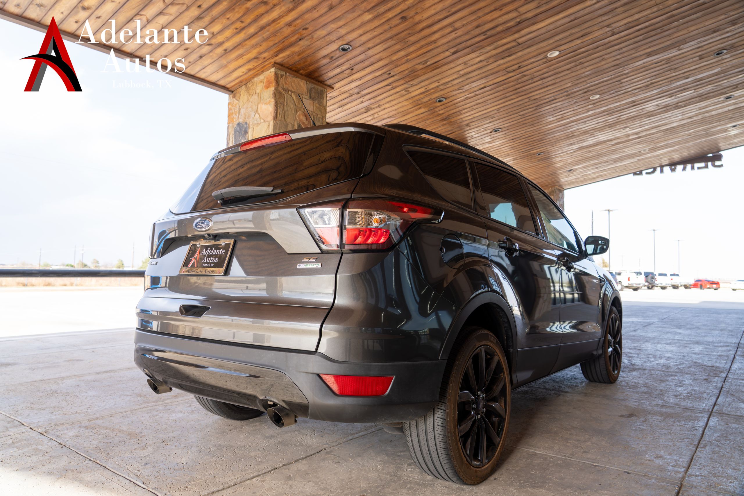 View vehicle photo 4