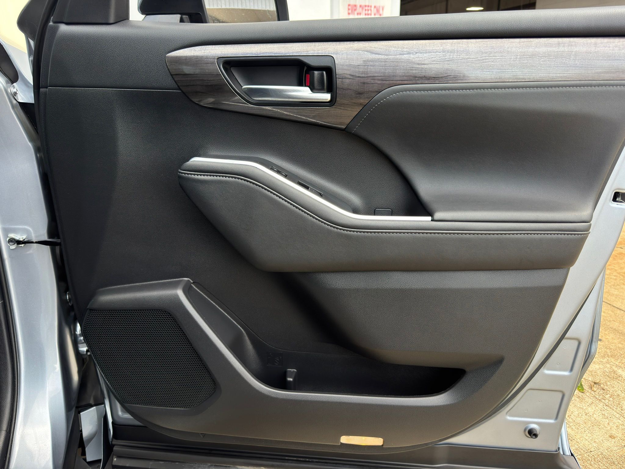 2024 Toyota Highlander Limited  at Bravo Nissan