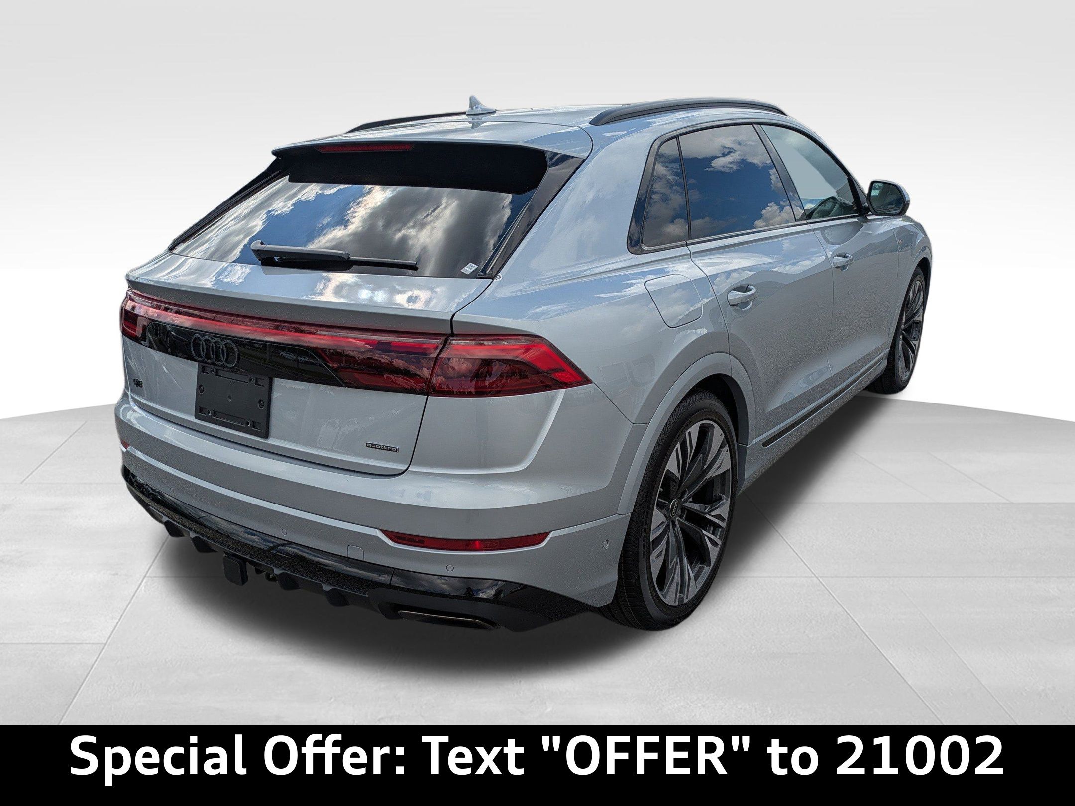 2025 Audi Q8 55 Prestige photo 3