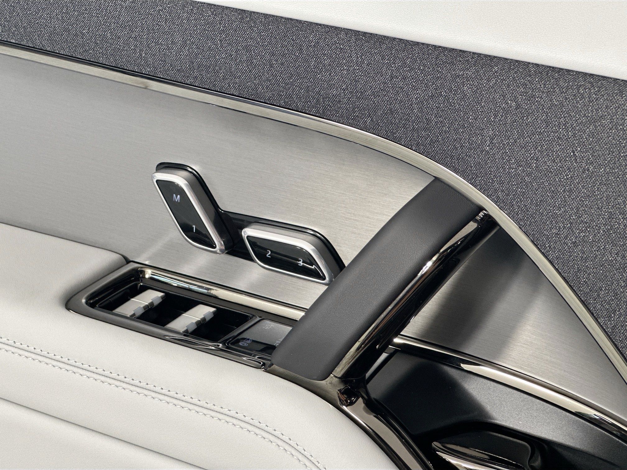 new 2026 Land Rover Range Rover Sport car, priced at $93,435