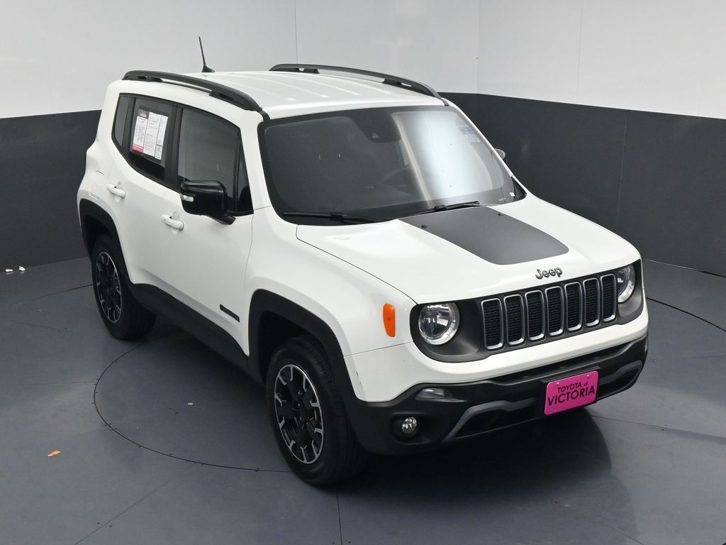 2023 Jeep Renegade Latitude White at Classic Elite Chevrolet Sugar Land