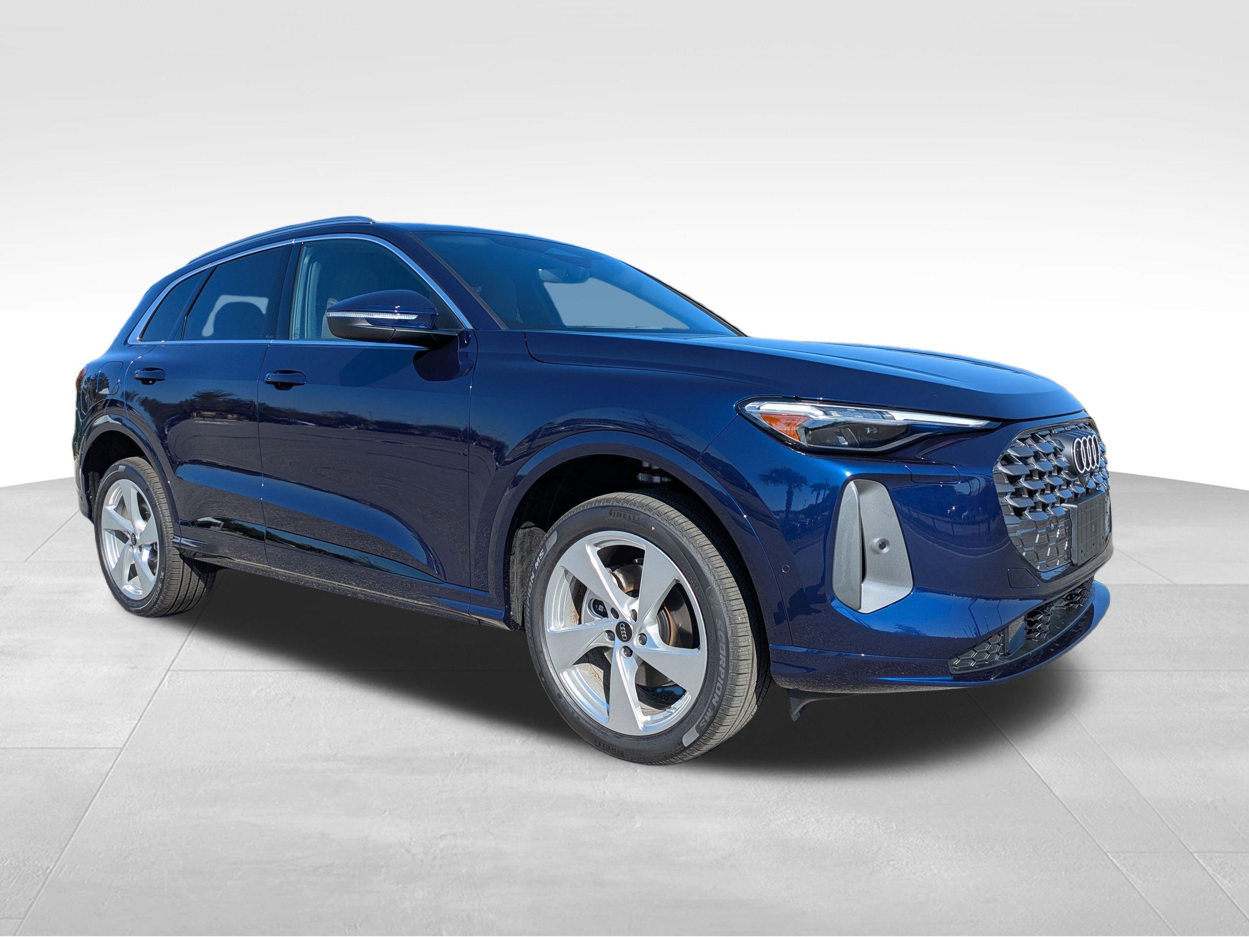 2025 Audi New Q5 Premium Plus's photo