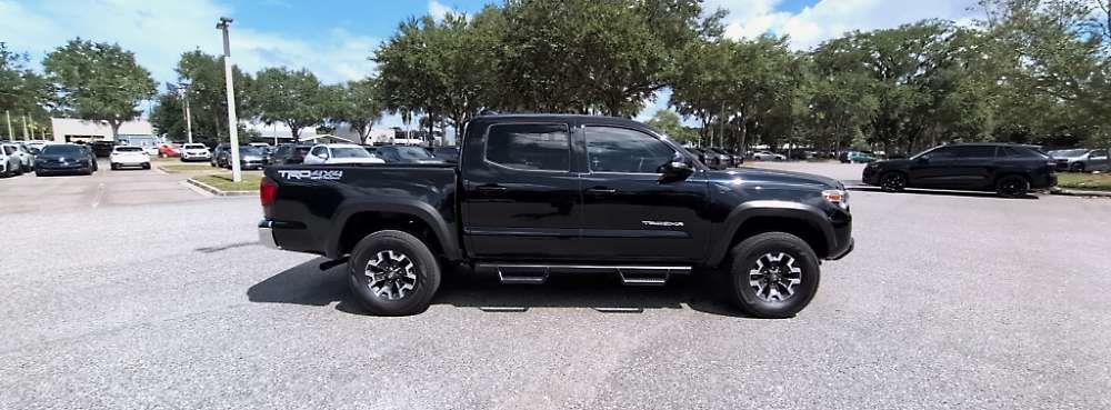 Toyota 2019 Tacoma TRD Off-Road V6 4X4