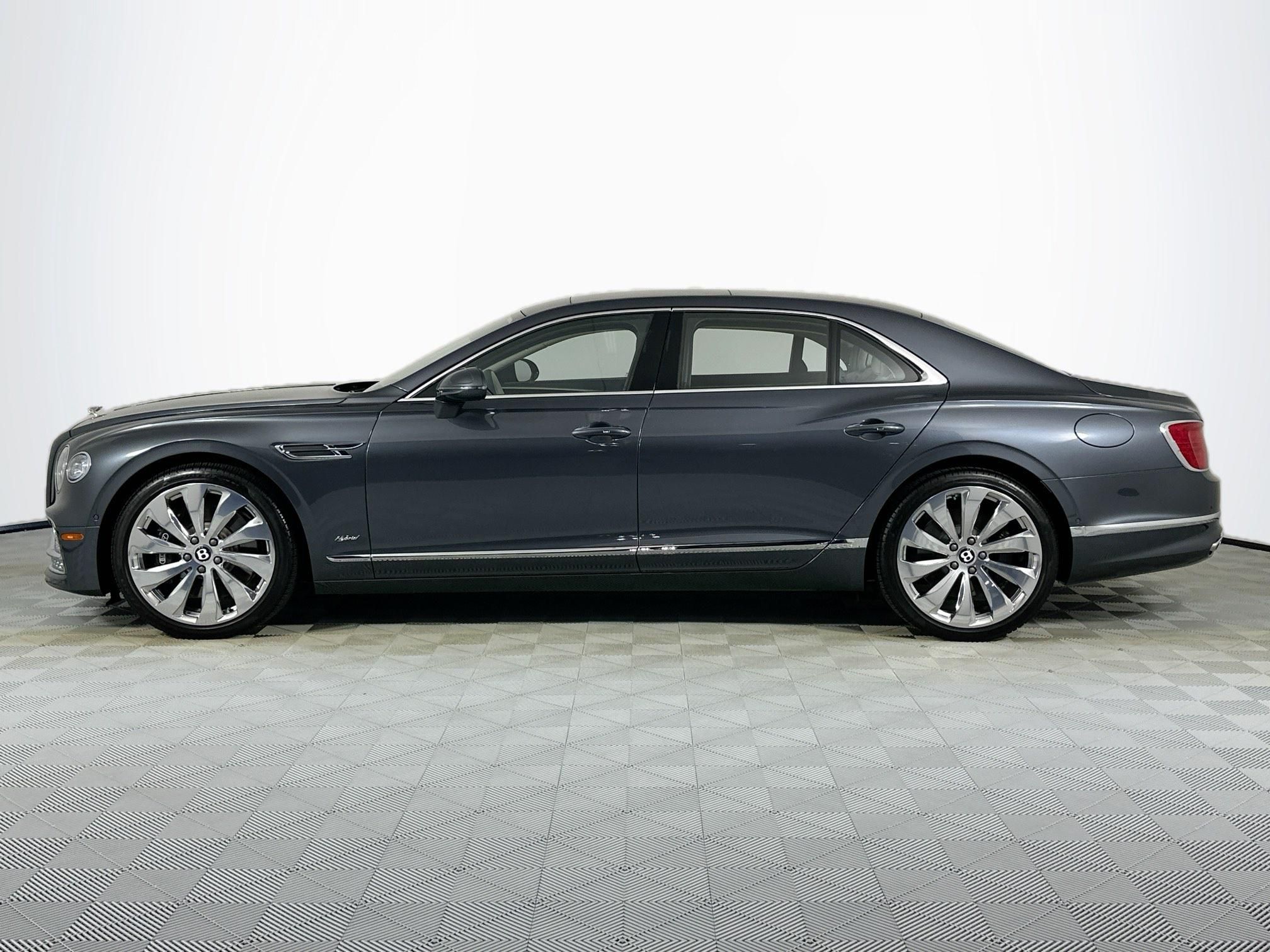 used 2022 Bentley Flying Spur Hybrid car, priced at $189,998