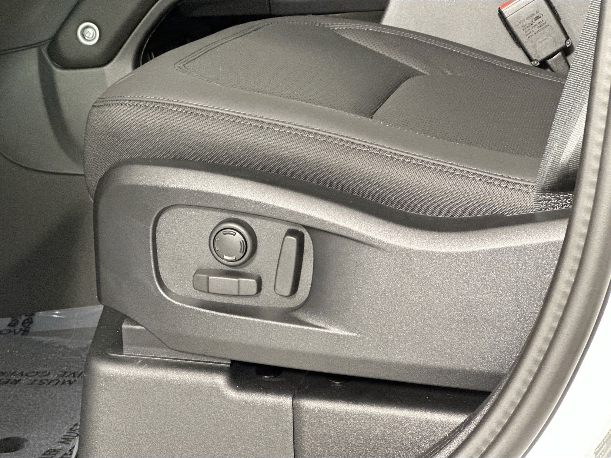 new 2026 Land Rover Defender 110 car, priced at $72,081