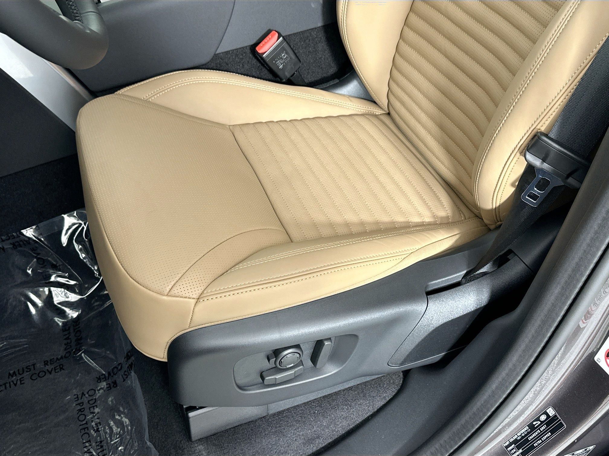 new 2026 Land Rover Discovery car, priced at $87,330