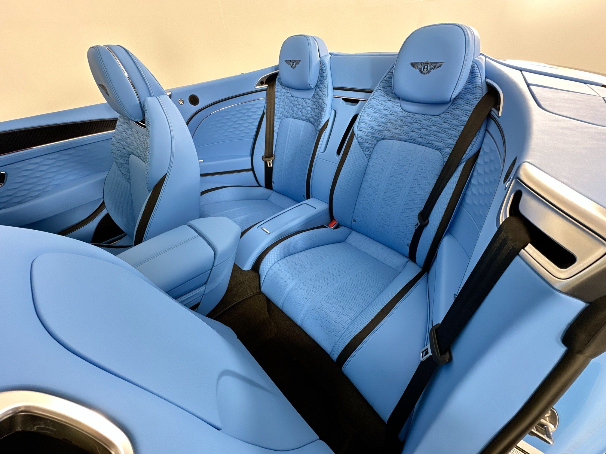 new 2025 Bentley Continental GTC car