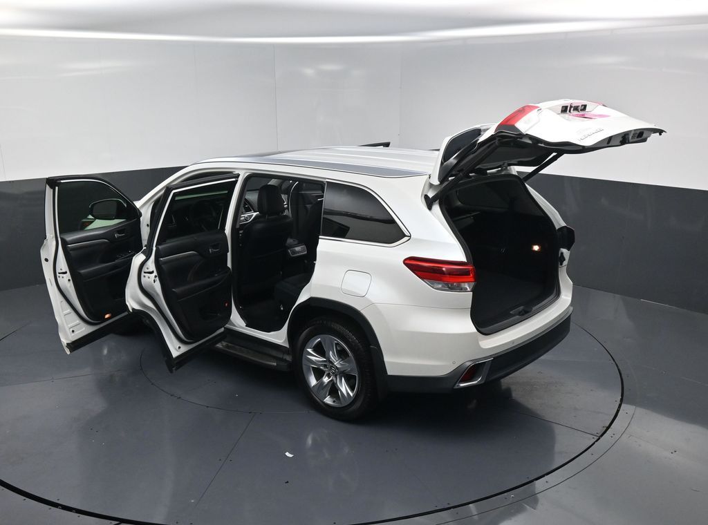 2017 Toyota Highlander Limited White at Classic Chevrolet Galveston